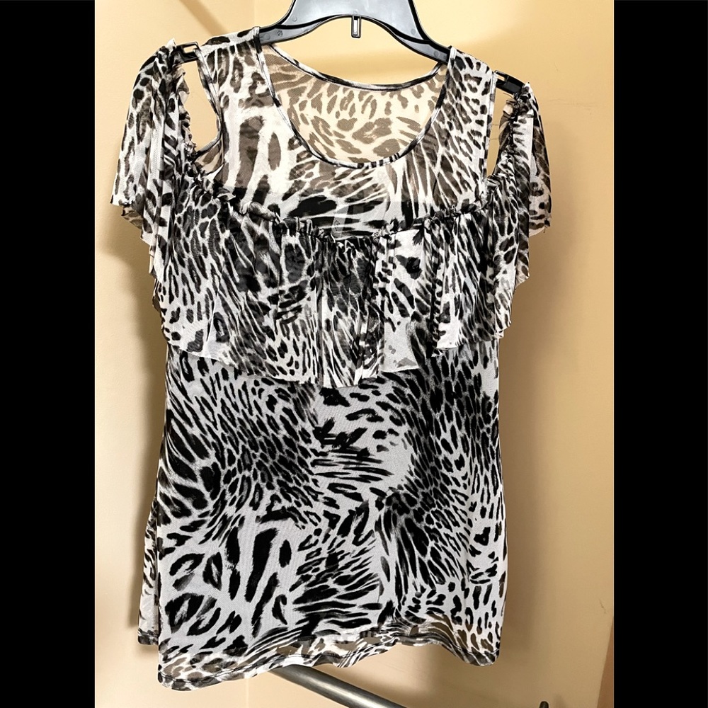 NY Collection zebra print top.  Size Medium